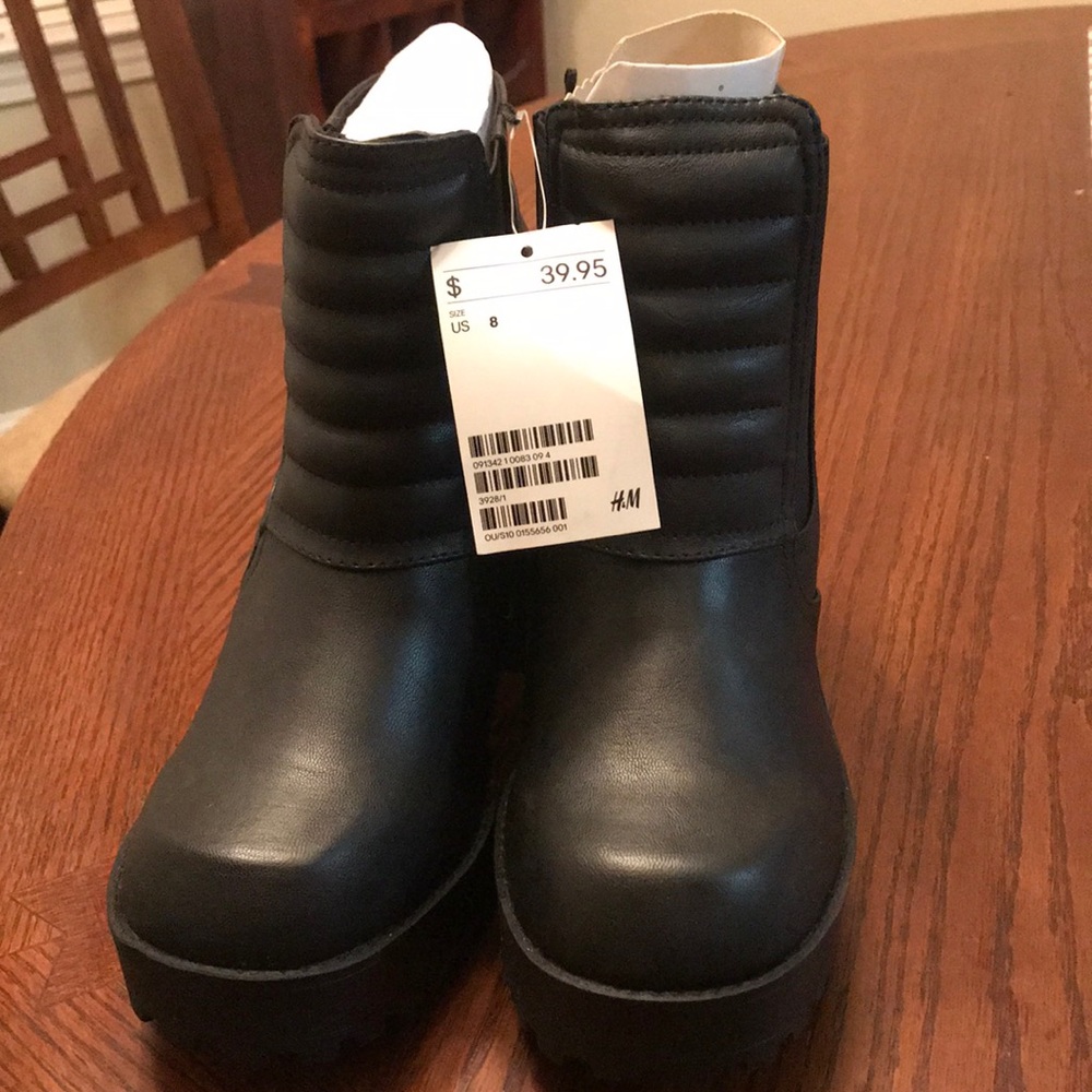 H&M Boot.